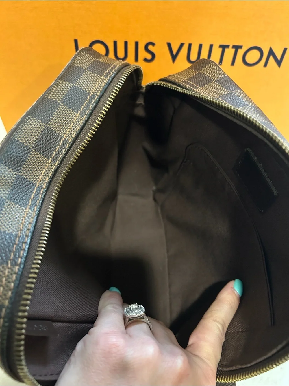 Louis Vuitton Damier Crossbag